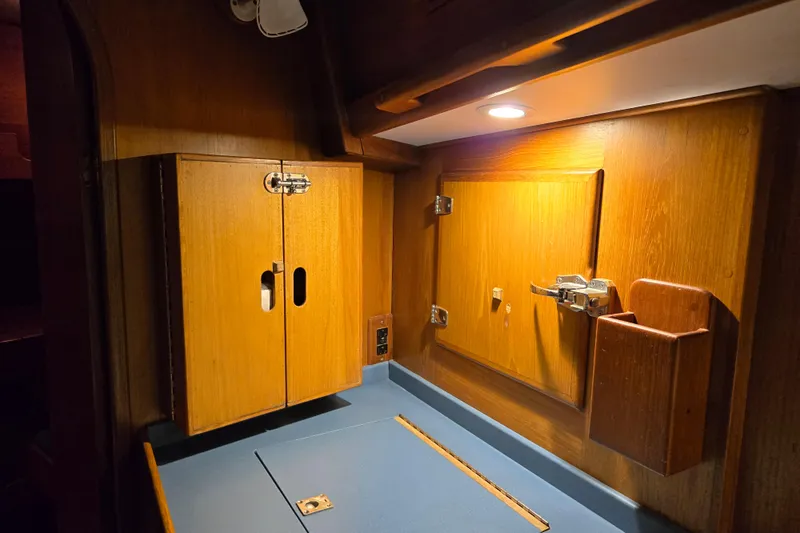 Simplicity Yacht Photos Pics Wooden cabinetry and countertop in a 1986 Cambria 46 yacht interior.