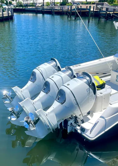 350 Dual Ptop Yacht Photos Pics 