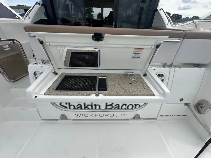 Shakin Bacon Yacht Photos Pics 