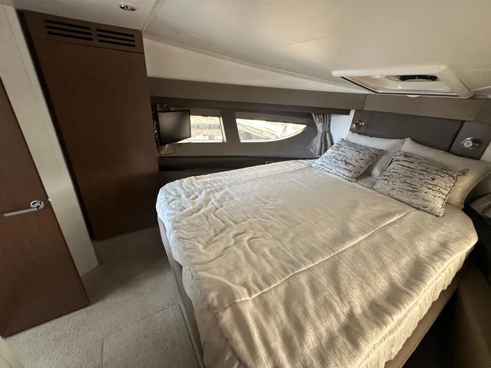 Shakin Bacon Yacht Photos Pics 