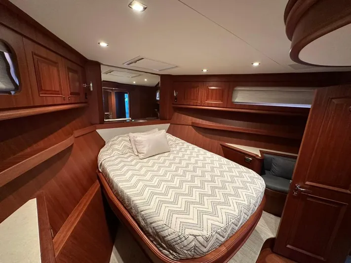 Unicorn Yacht Photos Pics 