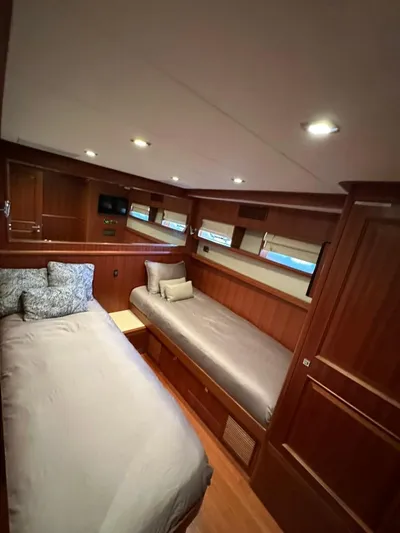 Unicorn Yacht Photos Pics 