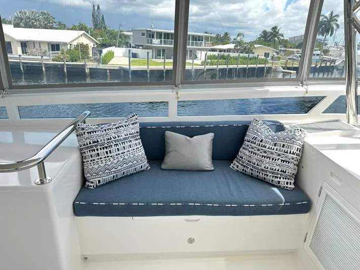 Unicorn Yacht Photos Pics 