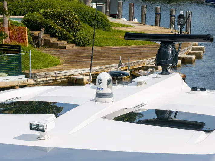 Zero Gravity Yacht Photos Pics 2020 Riviera 575 Suv - Image 41