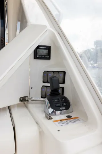 Zero Gravity Yacht Photos Pics 2020 Riviera 575 Suv - Image 42