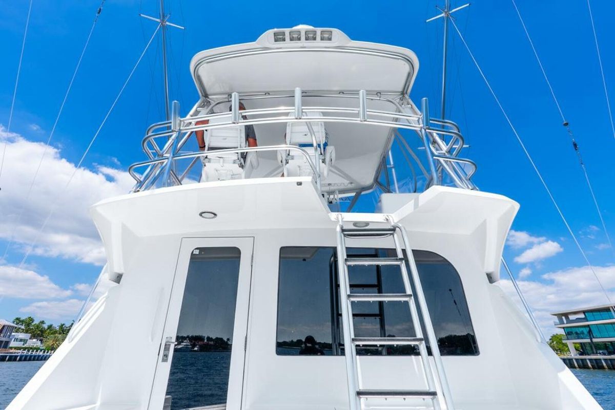 2005 Hatteras 50 