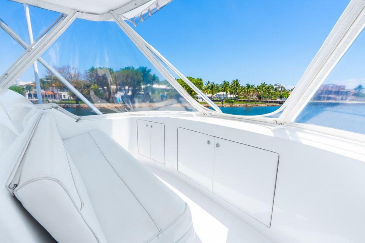 2005 Hatteras 50 
