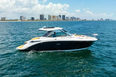 Sea Ray 320 Sundancer