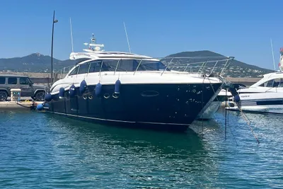 2011 Princess V62