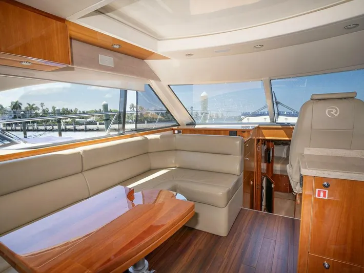  Yacht Photos Pics 2013 Riviera 5000 Sport Yacht - Image 18