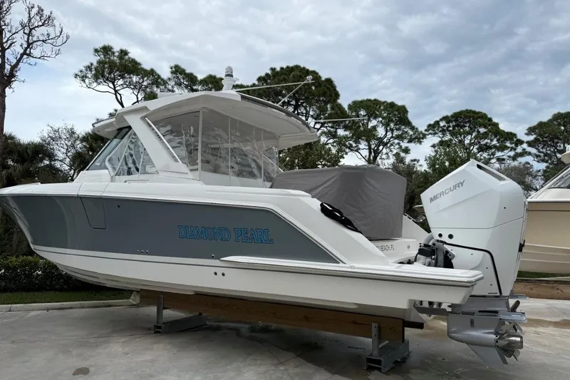 Diamond Pearl Yacht Photos Pics Ready for a new owner - barely used.