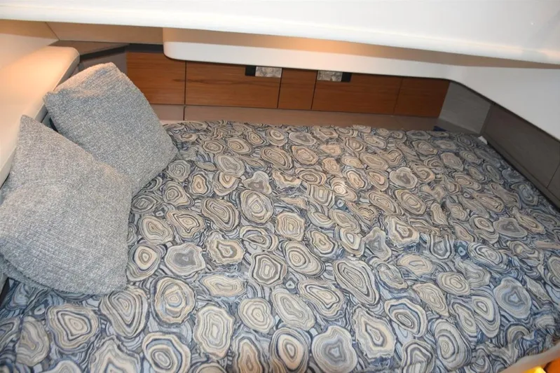 Diamond Pearl Yacht Photos Pics 2024 Tiara Yachts 38 LS cabin berth