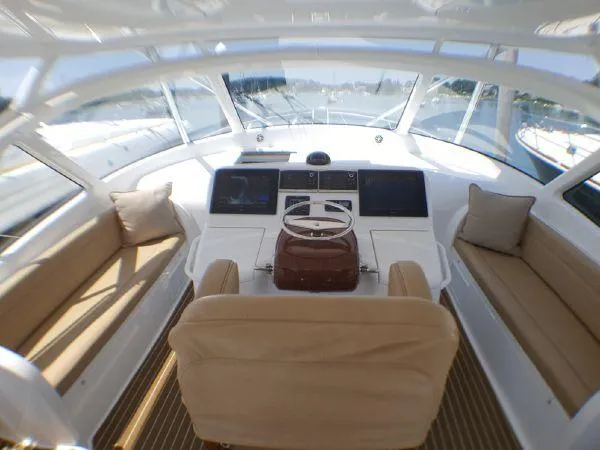 Story Teller Yacht Photos Pics 