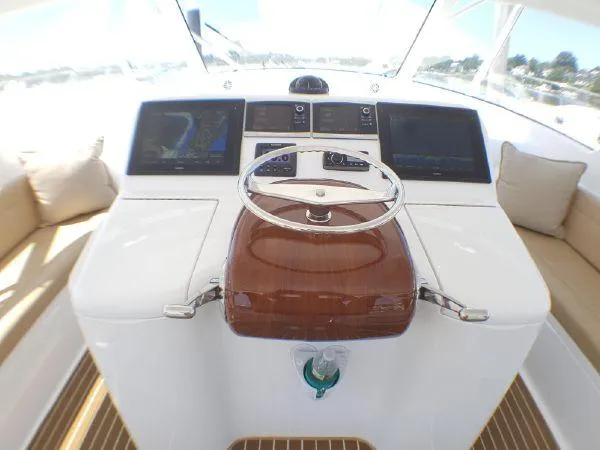 Story Teller Yacht Photos Pics 