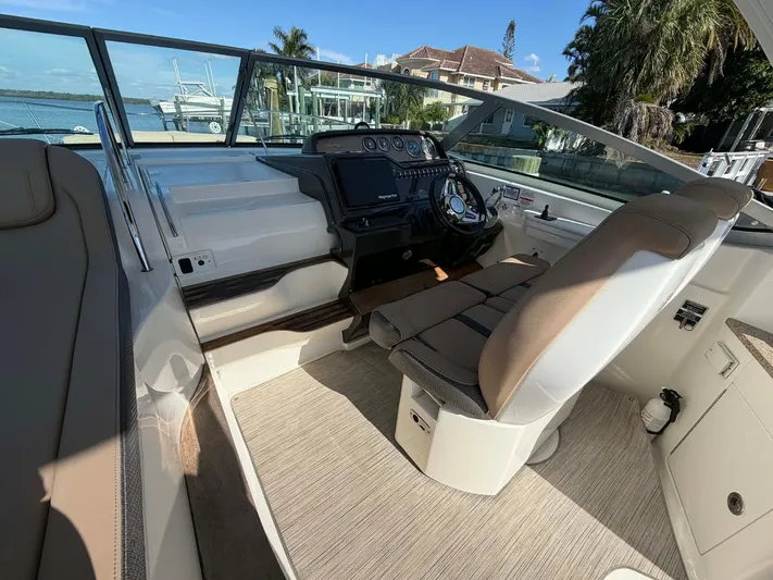 I'll Have Another Yacht Photos Pics Interior of 2016 Sea Ray Sundancer 350 yacht.