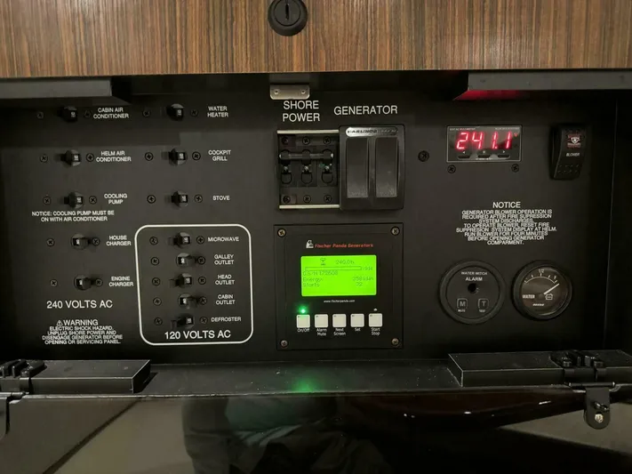  Yacht Photos Pics 2018 Pursuit Os 355 Offshore - Image 69