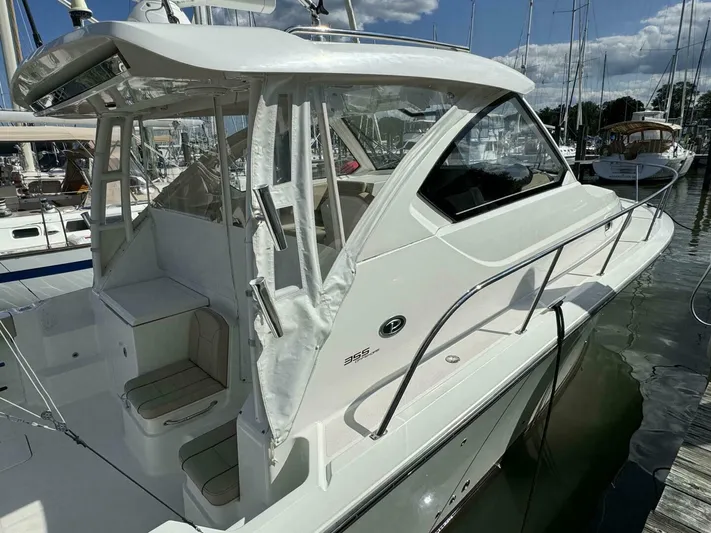  Yacht Photos Pics 2018 Pursuit Os 355 Offshore - Image 16