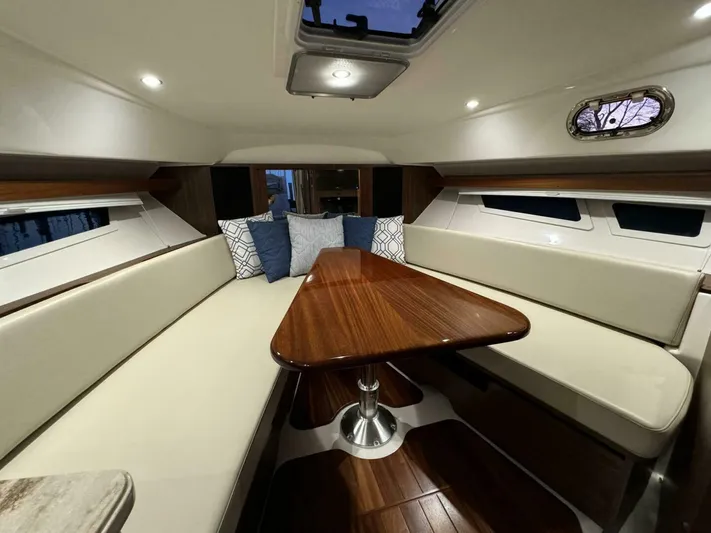  Yacht Photos Pics 2018 Pursuit Os 355 Offshore - Image 42