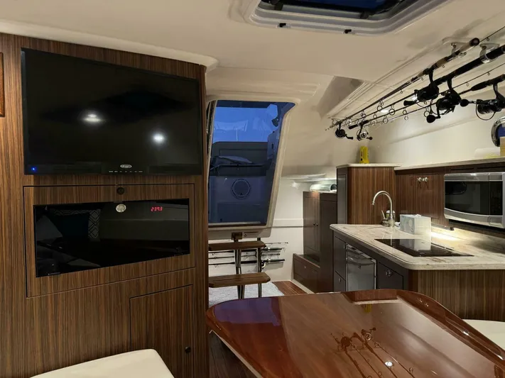  Yacht Photos Pics 2018 Pursuit Os 355 Offshore - Image 44