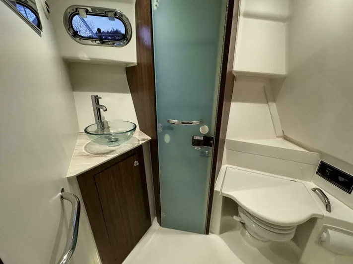  Yacht Photos Pics 2018 Pursuit Os 355 Offshore - Image 56