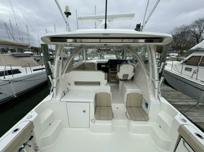  Yacht Photos Pics 2018 Pursuit Os 355 Offshore - Image 25