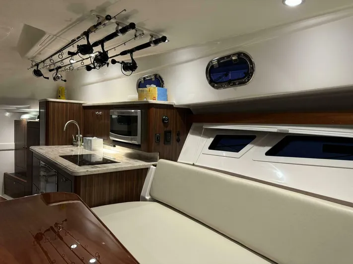  Yacht Photos Pics 2018 Pursuit Os 355 Offshore - Image 48