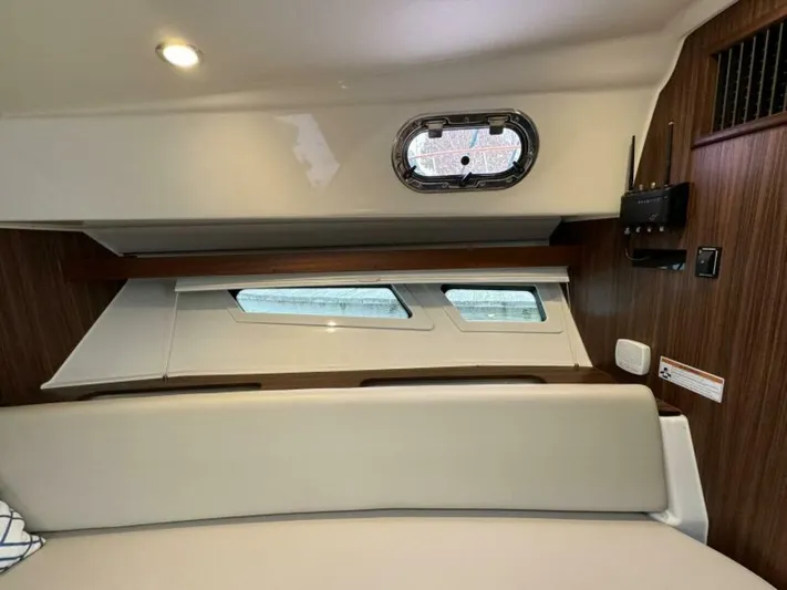  Yacht Photos Pics 2018 Pursuit Os 355 Offshore - Image 59