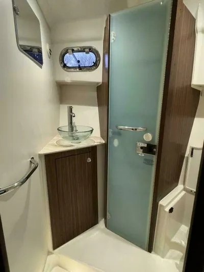  Yacht Photos Pics 2018 Pursuit Os 355 Offshore - Image 58