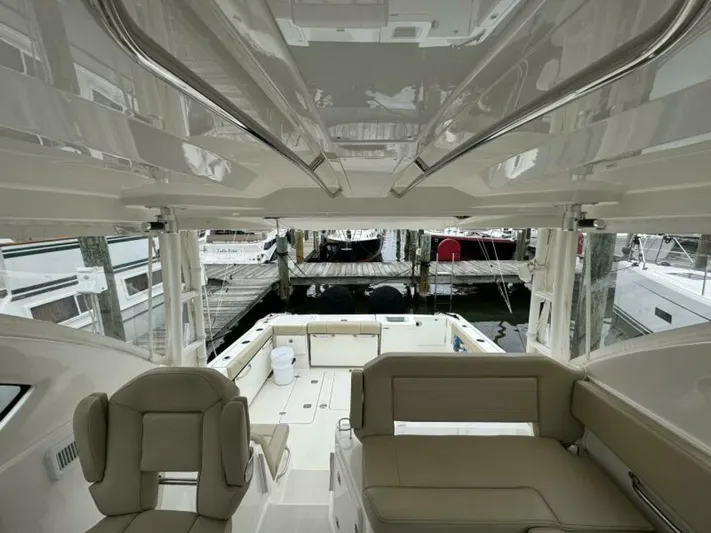  Yacht Photos Pics 2018 Pursuit Os 355 Offshore - Image 35