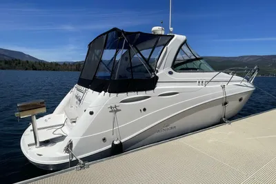 Rinker 350 Express Cruiser