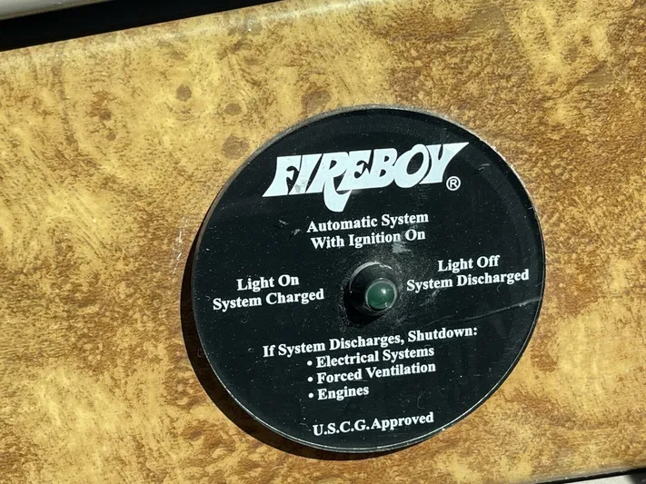  Yacht Photos Pics Fireboy automatic system indicator on 2007 Rinker 350 Express Cruiser dashboard.