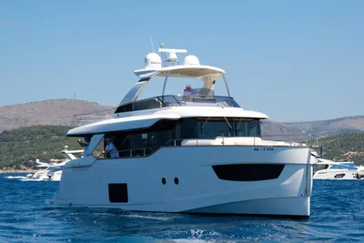 2017 Absolute NAVETTA 58