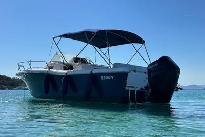 2005 White Shark 268 SUN DECK