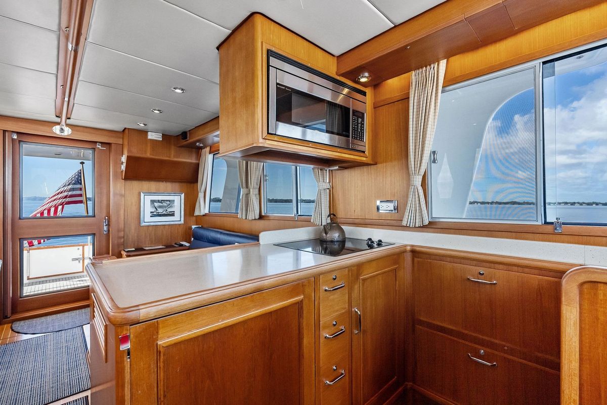2006 Grand Banks 47 