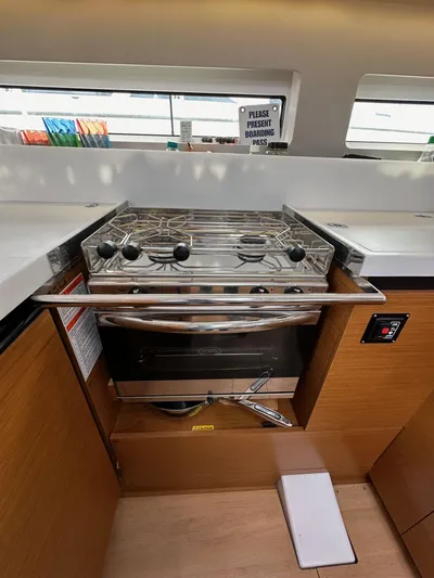 Lydie Yacht Photos Pics 