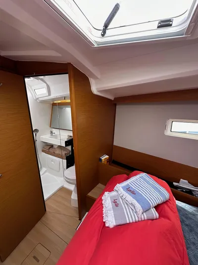 Lydie Yacht Photos Pics 