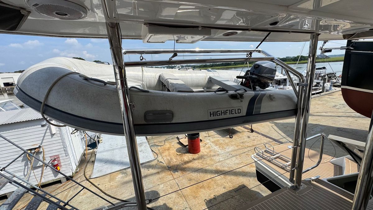 2018 Leopard 43 