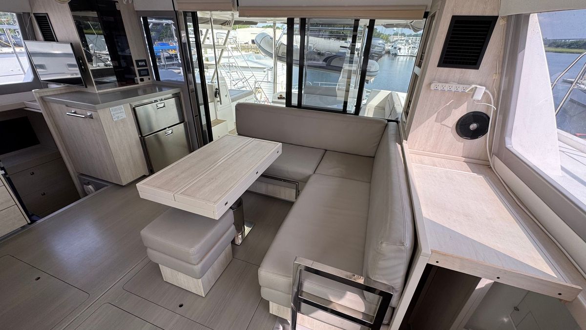 2018 Leopard 43 