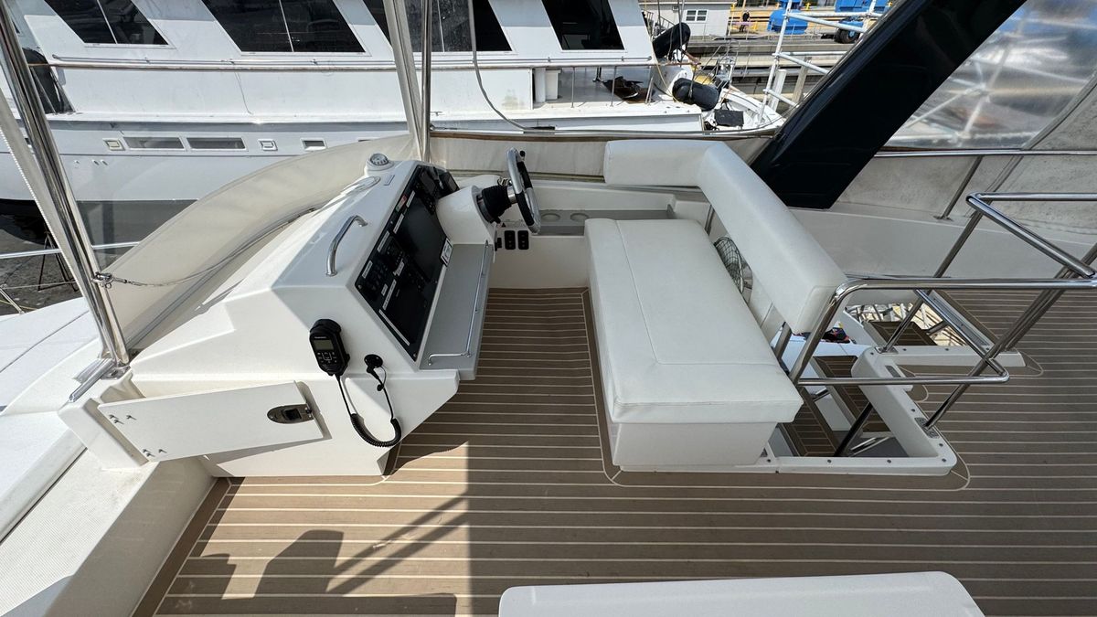 2018 Leopard 43 