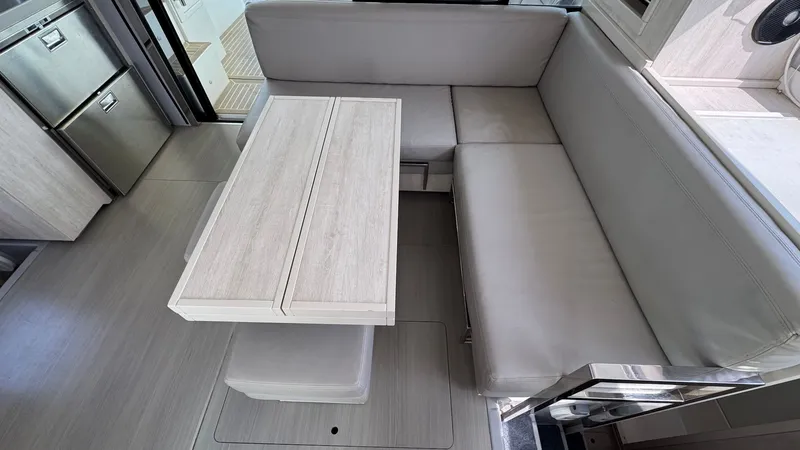 Frida Cat Yacht Photos Pics 2018 Leopard Power Cat foldable dinette