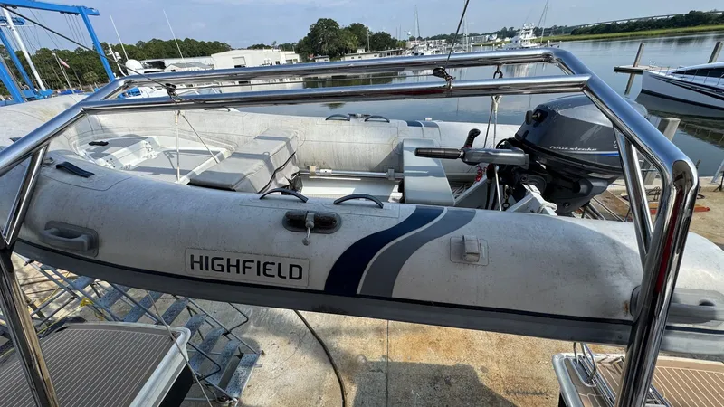 Frida Cat Yacht Photos Pics 2018 Leopard Power Cat Dinghy