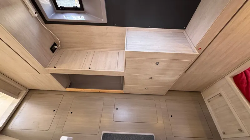 Frida Cat Yacht Photos Pics 2018 Leopard Power Cat Starboard Side Companionway Storage