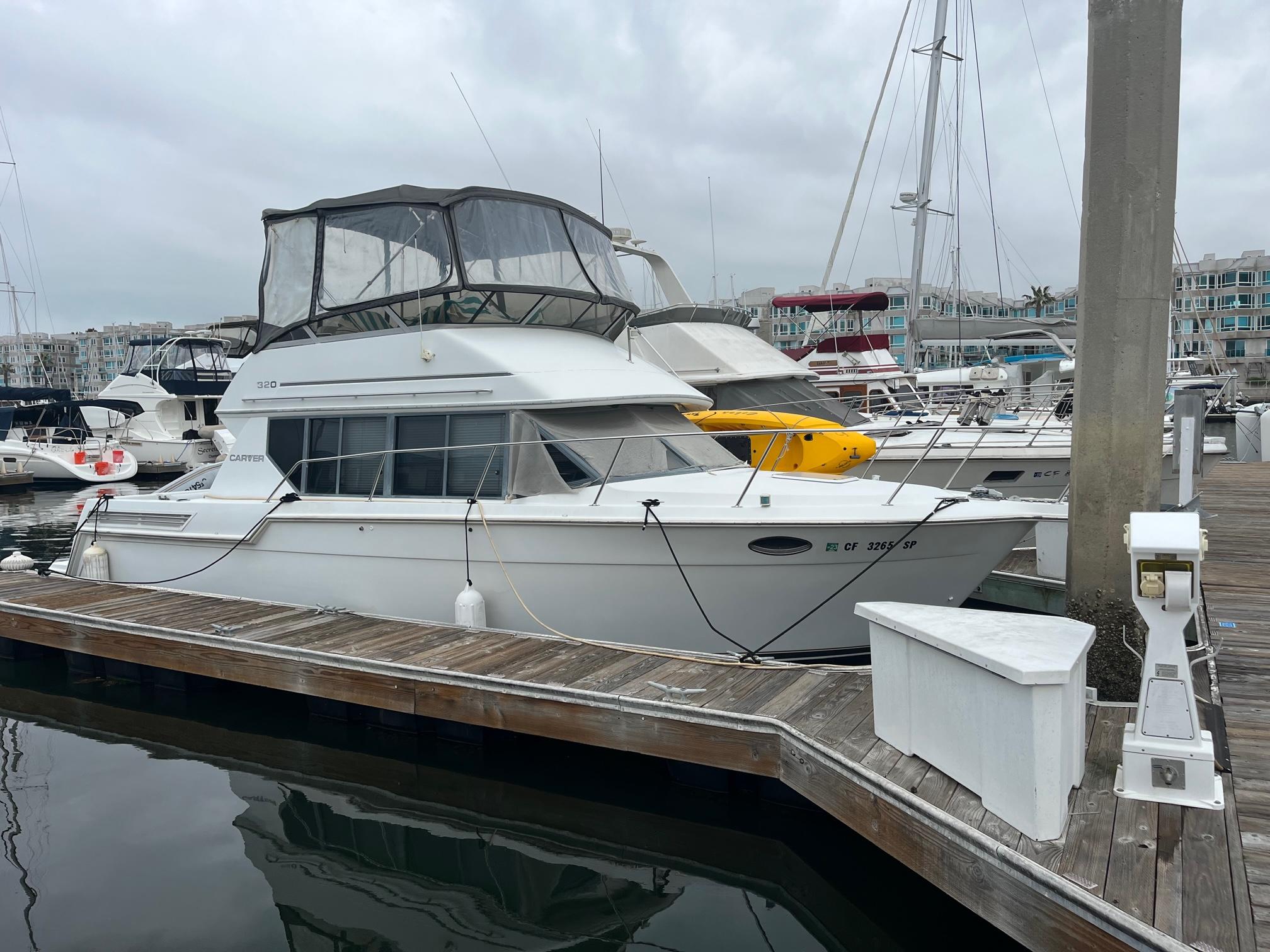 1996 Carver Voyager 320 Convertible for sale - YachtWorld