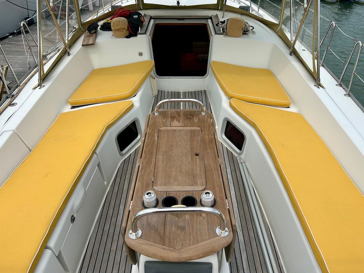 2012 Jeanneau 50 