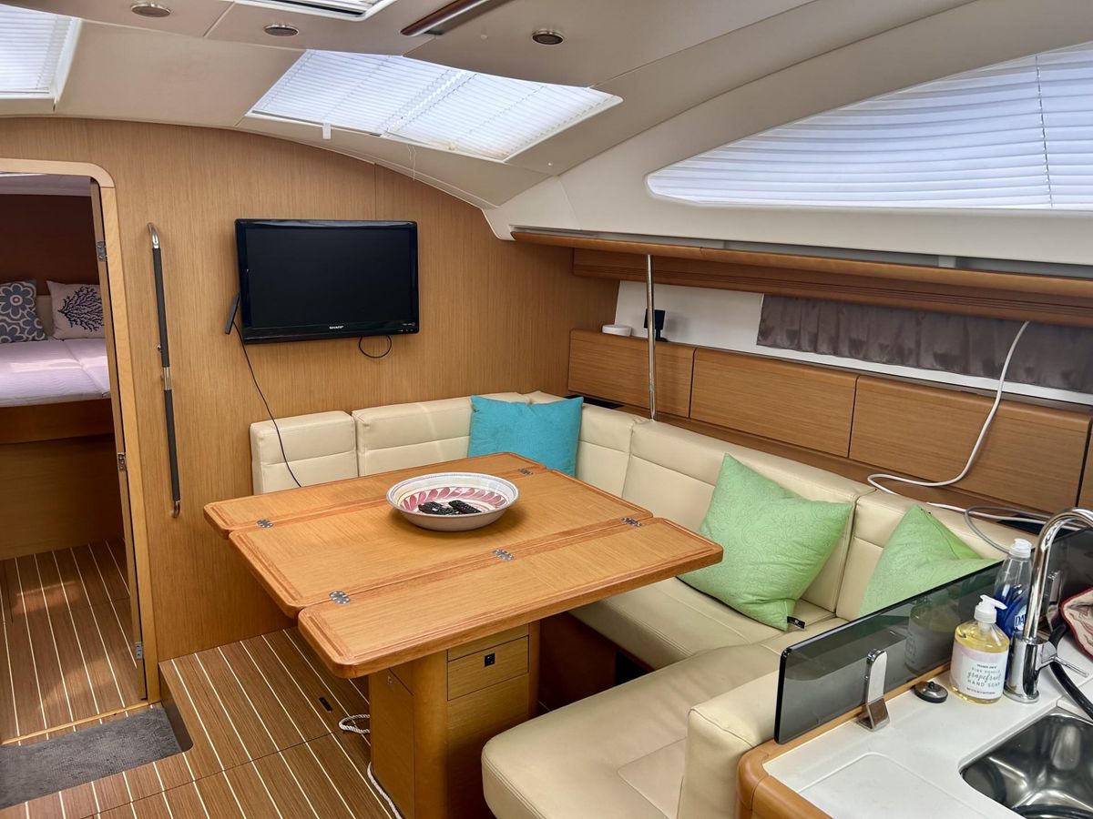 2012 Jeanneau 50 
