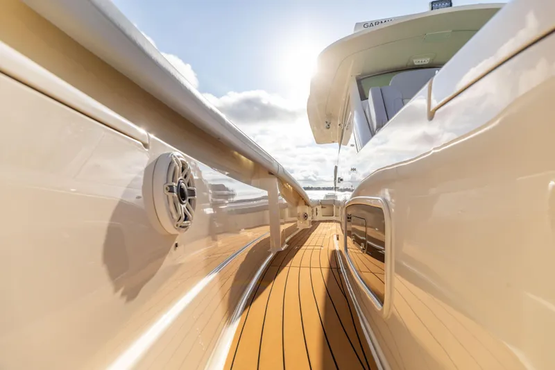 Nelli Bear Yacht Photos Pics 