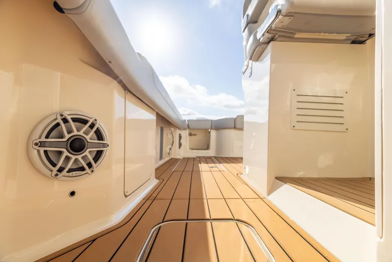 Nelli Bear Yacht Photos Pics 