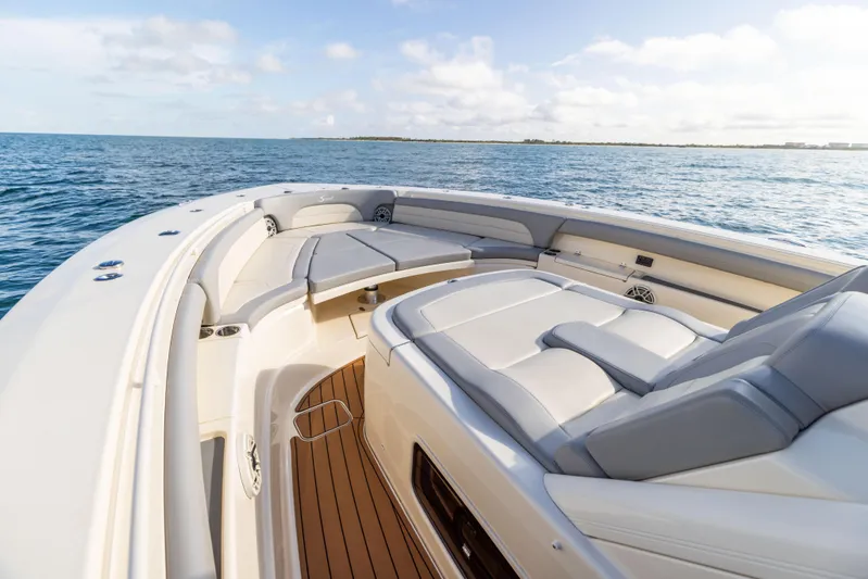 Nelli Bear Yacht Photos Pics 