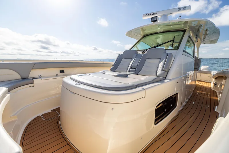 Nelli Bear Yacht Photos Pics 