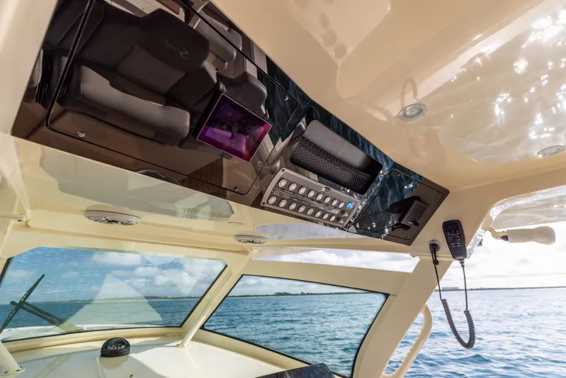 Nelli Bear Yacht Photos Pics 